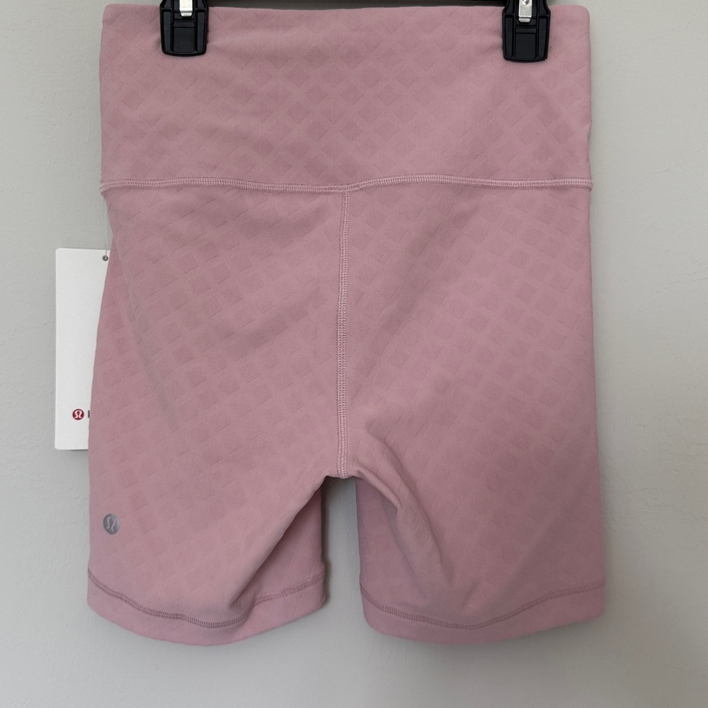 Lululemon 3D Jacquard Diamond Train HR Short 6" - Picture 2 of 4